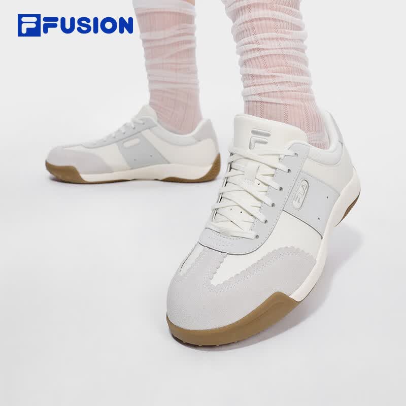 FILA FUSION斐乐潮牌女鞋ADE2050 DX薄底鞋2026夏新款时尚休闲鞋 雪白/蘑菇灰色-SO 39