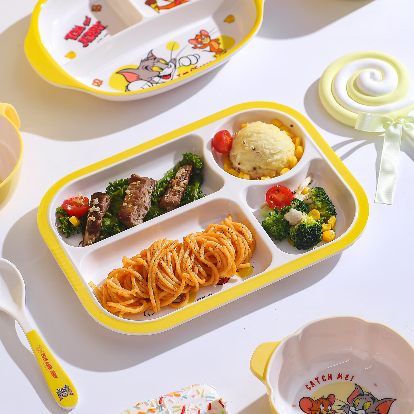 猫和老鼠（Tom and Jerry）儿童碗勺杯餐具套装宝宝吃饭辅食碗食品级卡通可爱幼儿园分格餐盘 猫和老鼠双耳四格餐盘