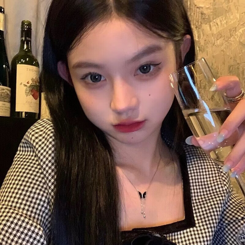 【严选】超精致黑色蝴蝶项链女ins轻奢高级设计感锁骨链气质百搭 01【黑色流苏蝴蝶项链】