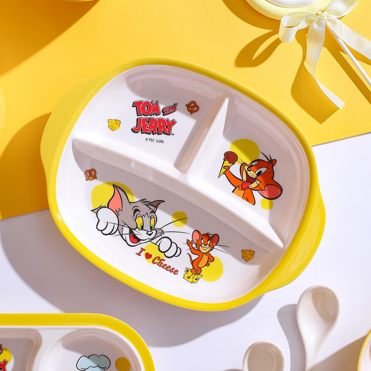 猫和老鼠（Tom and Jerry）儿童碗勺杯餐具套装宝宝吃饭辅食碗食品级卡通可爱幼儿园分格餐盘 猫和老鼠双耳四格餐盘