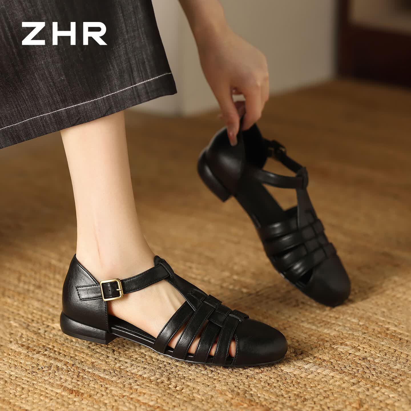 ZHR则则罗马凉鞋女2026夏季新款猪笼鞋女轻便舒适凉鞋女 EH357黑色37
