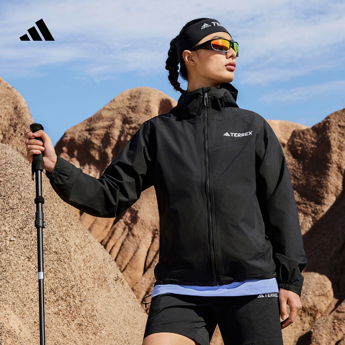 adidas防水防风透湿户外运动连帽冲锋衣女阿迪达斯官方TERREX   黑色   M