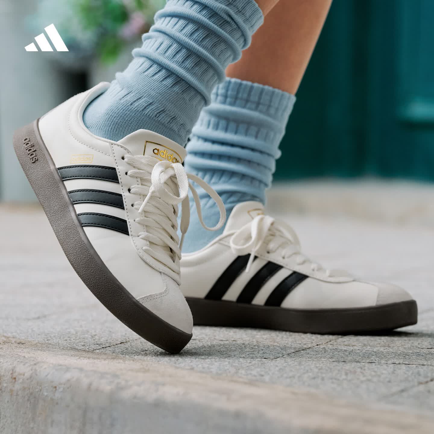 adidas VL COURT复古休闲板鞋 299元入手 轻运动百搭鞋款 adidas VL COURT复古休闲板鞋 299元入手 轻运动百搭鞋款
