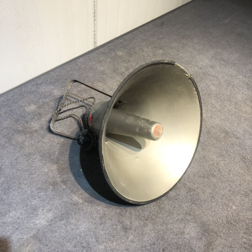 民俗老物件农村大喇叭老旧扩音器老式公社广播70年代怀旧装饰摆件