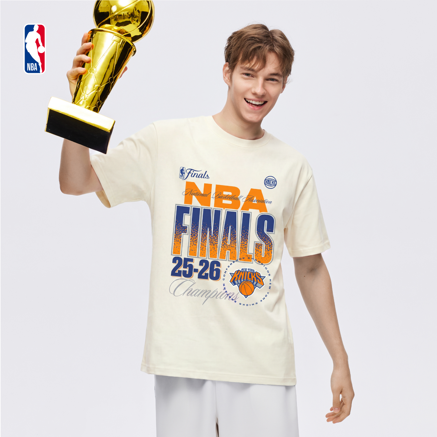 NBA官方纽约尼克斯布伦森2025-26赛总冠军系列纪念T恤 米白(纽约尼克斯) XL