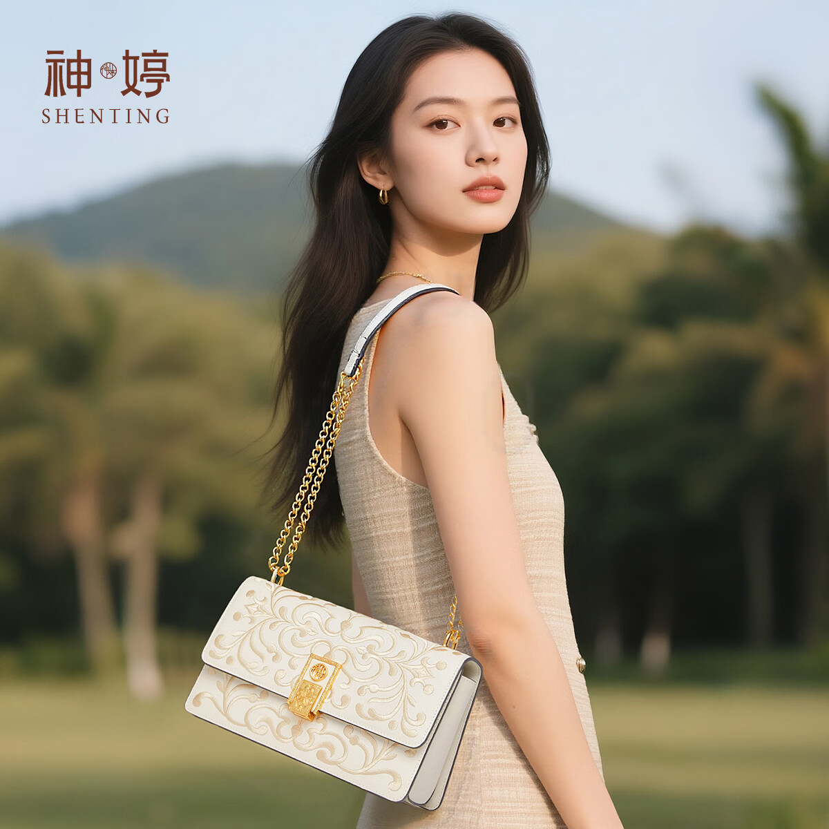 神婷七夕情人节礼物送女朋友刺绣包包女款高级感轻奢单肩斜挎包送老婆 月光白