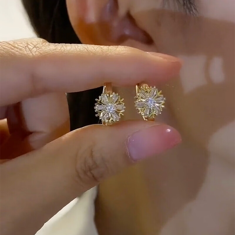 【轻奢时尚】锆石雪花耳扣女轻奢高级小耳环小众设计气质百搭耳饰 锆石雪花耳扣【送礼盒】