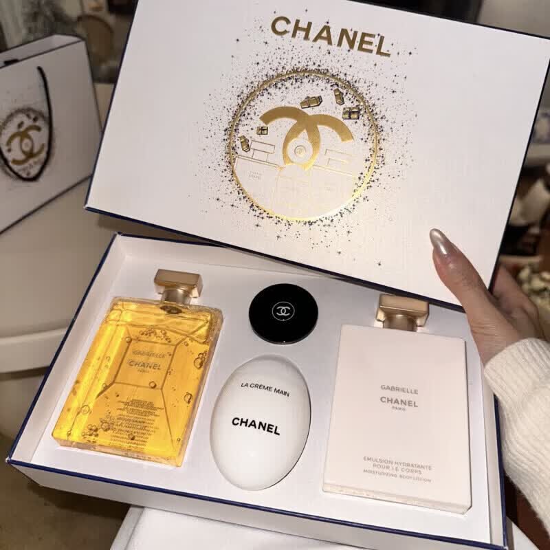 香奈儿（CHANEL）护理套装情人节礼物送女友闺蜜实用生日礼物结婚伴娘伴手礼 可可四件套【身体乳+沐浴露+护手霜+唇膏】
