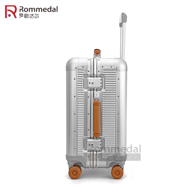罗梅达尔(Rommedal)加厚铝框行李箱20寸商务旅行登机箱24寸结实耐用拉杆箱28寸大容量 银色【加厚箱体+水杯架】 20英寸 【可登机】