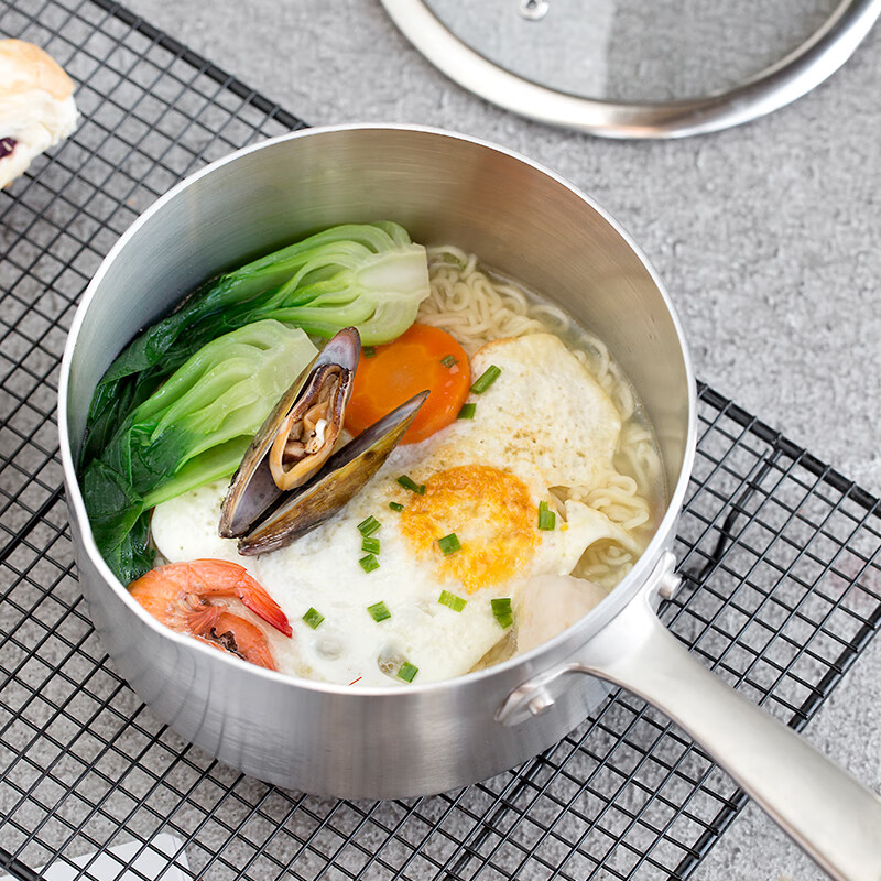 京东京造奶锅是不是给宝宝做辅食的话 这款比涂层锅好啊 安全？