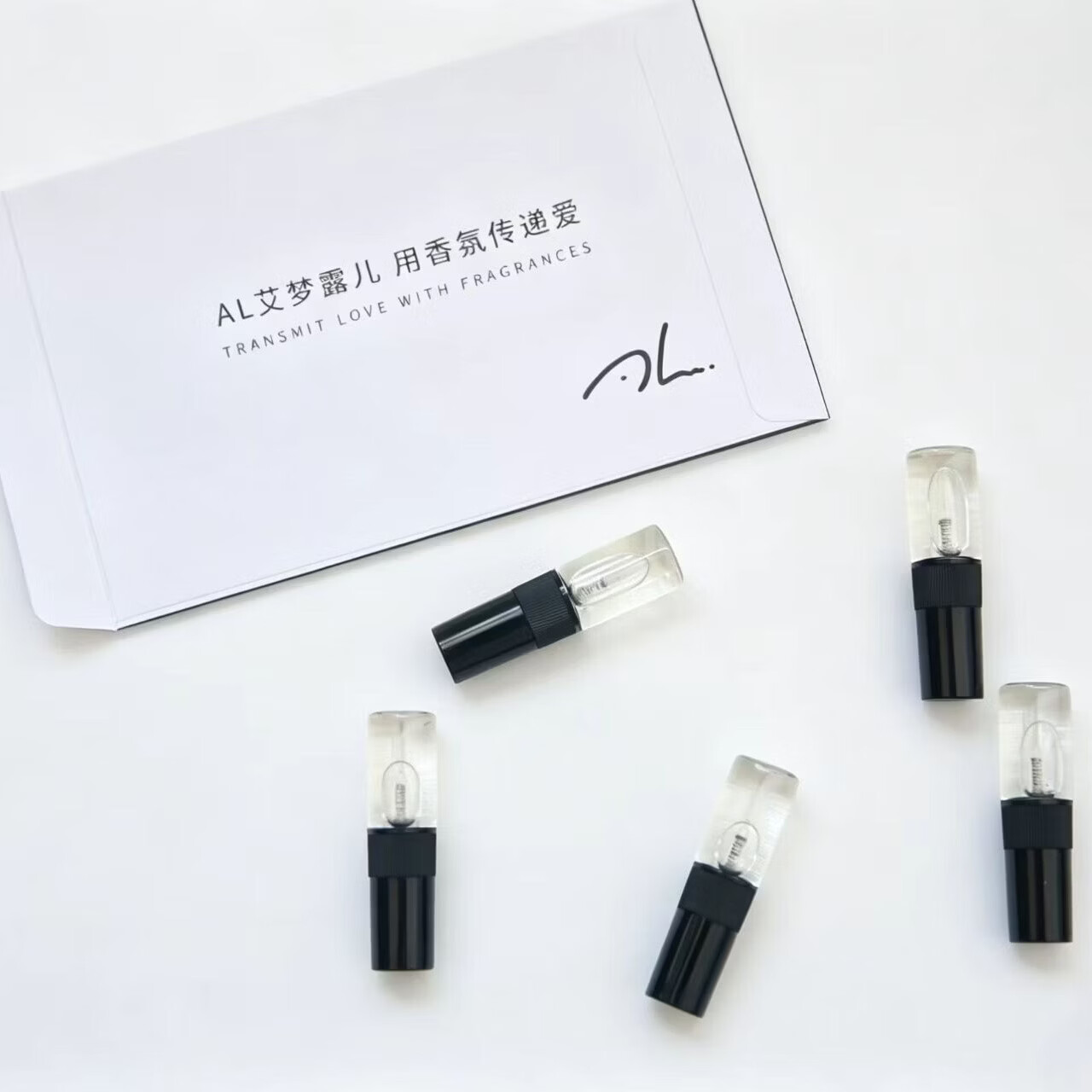 艾梦·露儿(Aimer Leurre)艾梦露儿试香5支套装高级香薰挂件车载香薰香氛5种香型喷雾留香 5种香型组合 黑加仑 雨露 小心思 简爱 林间雨露 5种热销香型 10ml 5瓶