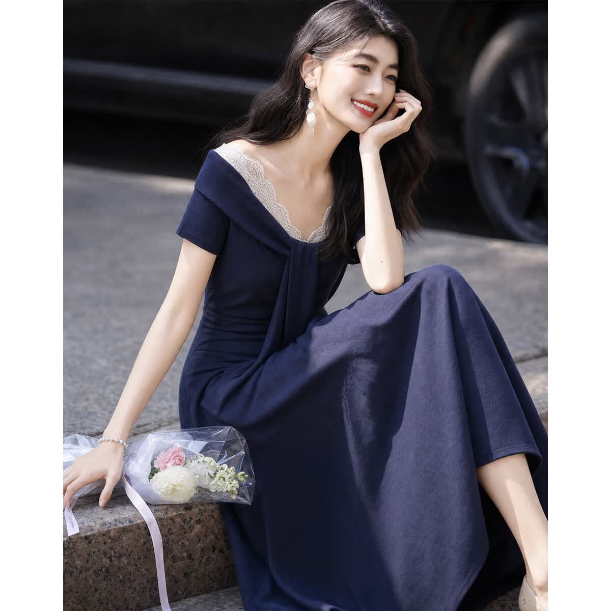 德玛纳【海上假日】夏季V领系带蕾丝花边褶皱收腰显瘦连衣裙女小个子