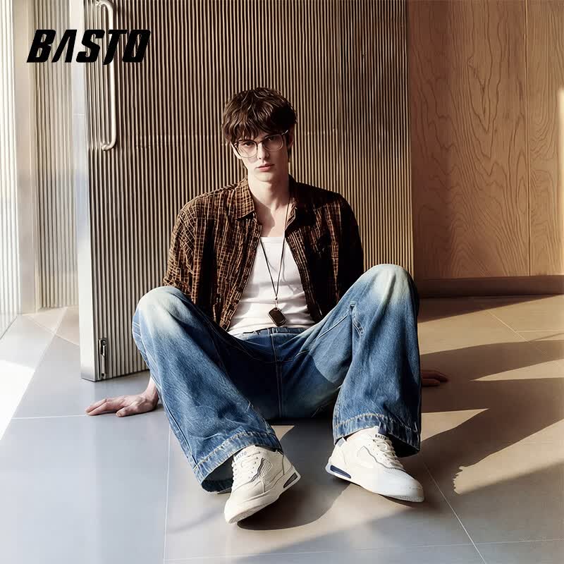百思图（BASTO）夏季透气网面鞋男2026新款软底防滑耐磨缓震男士运动鞋百搭休闲鞋 白色 41 【运动鞋码】