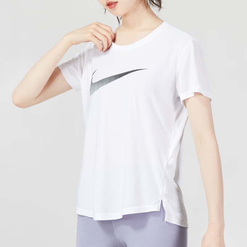 nike耐克短袖t恤女装春新款运动服透气圆领休闲上衣 dx1026-100 s