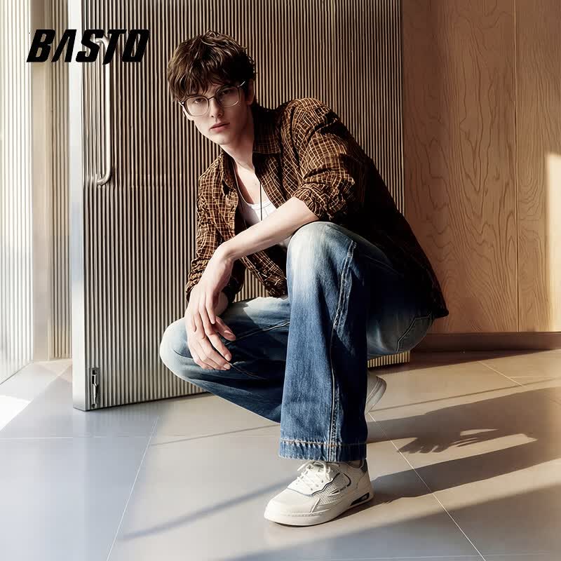 百思图（BASTO）夏季透气网面鞋男2026新款软底防滑耐磨缓震男士运动鞋百搭休闲鞋 白色 41 【运动鞋码】