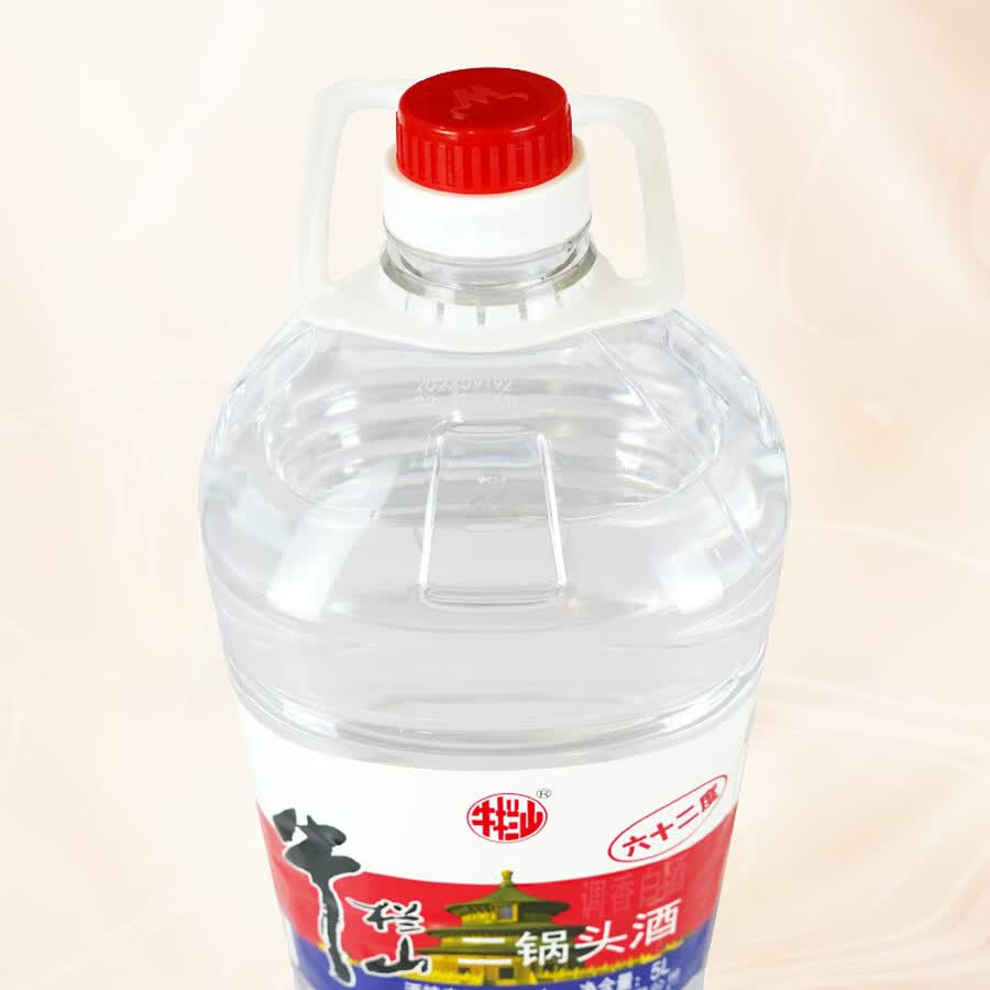 牛栏山二锅头 桶装 清香型风格 62度 5L*4桶 整箱 新老包装随机 62度 5L 4桶 整箱