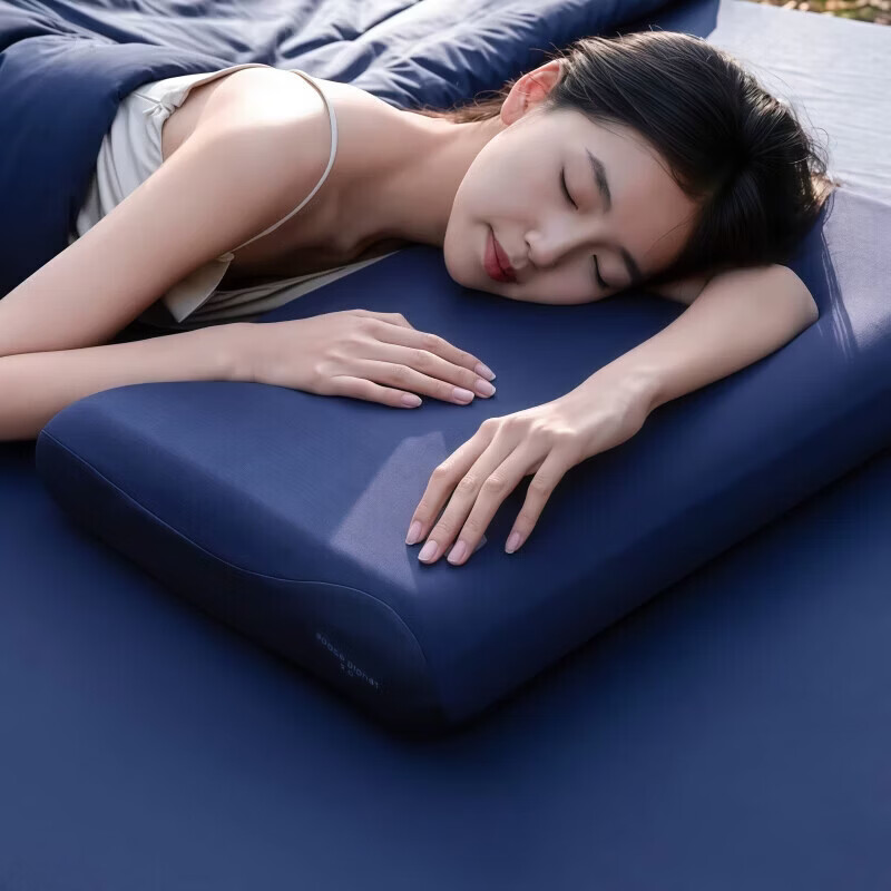 亚朵星球深睡枕Pro3.0枕头三代护颈椎深睡记忆棉枕助睡眠枕芯枕头套送礼物 深睡枕Pro3.0清空蓝 单只 低枕 10cm 礼盒装