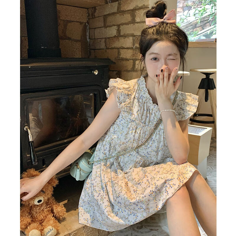 木耳边直筒裙学院风小飞袖连衣裙女夏季甜美小个子短裙子 碎花连衣裙