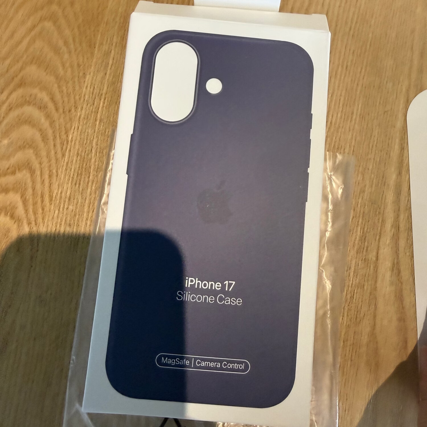 iPhone 17磁吸动画液态硅胶保护壳 雾紫 17