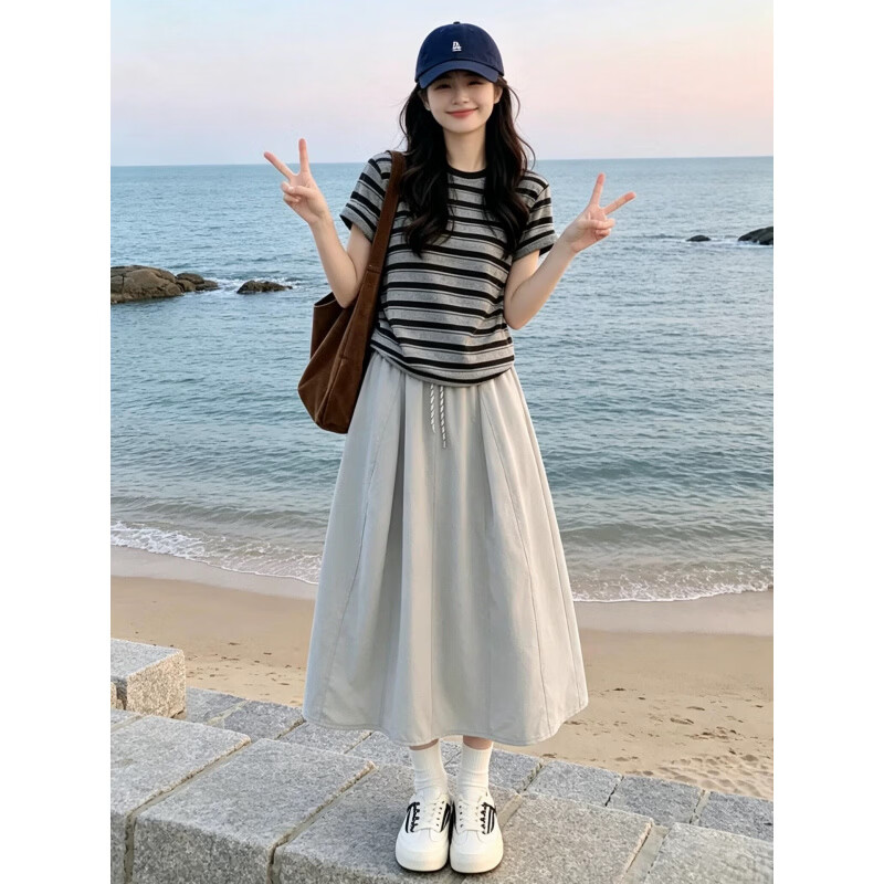 韩璐娇(hanlujiao)连衣裙女装夏季2026新款韩系减龄小个子巨好看穿搭衣服套装长裙子 条纹上衣+半身裙 M