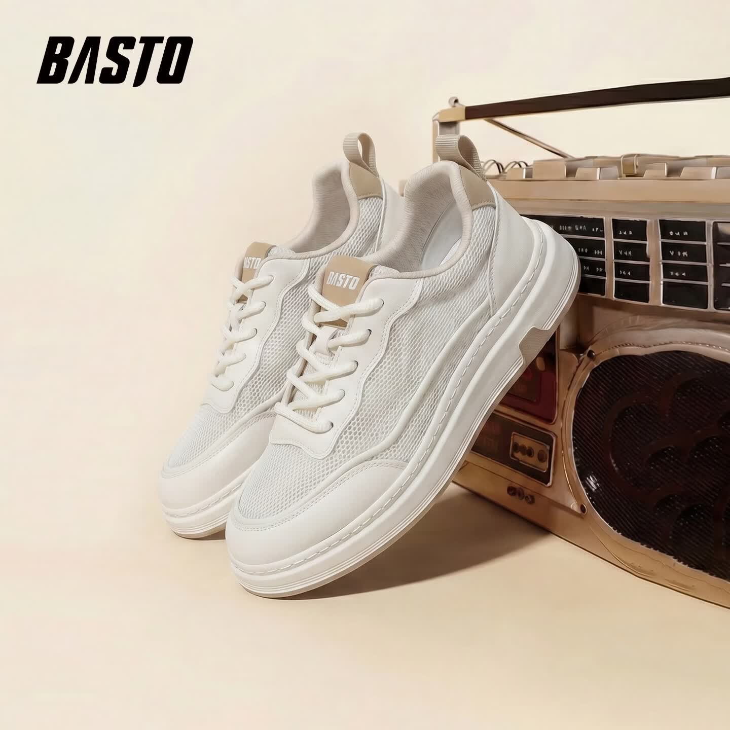 百思图（BASTO）夏季透气网面鞋男2026新款百搭男士休闲板鞋软底防滑耐磨鞋子 白杏色 41 【运动鞋码】