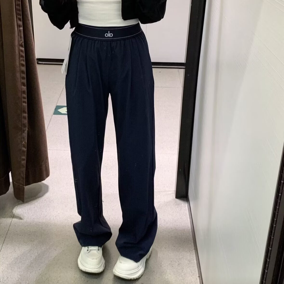 ALO YOGA美版原标爆款阔退裤女宽松瑜伽裤运动长裤薄荷设计提升舒适感 浅石灰 XL 建议125-14斤