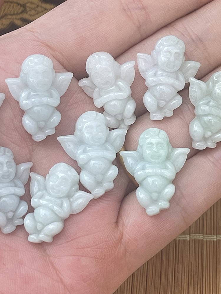 牧思 翡翠吊坠 冰糯种佛公四季豆挂坠玉石 新品带编绳送礼送女友七夕