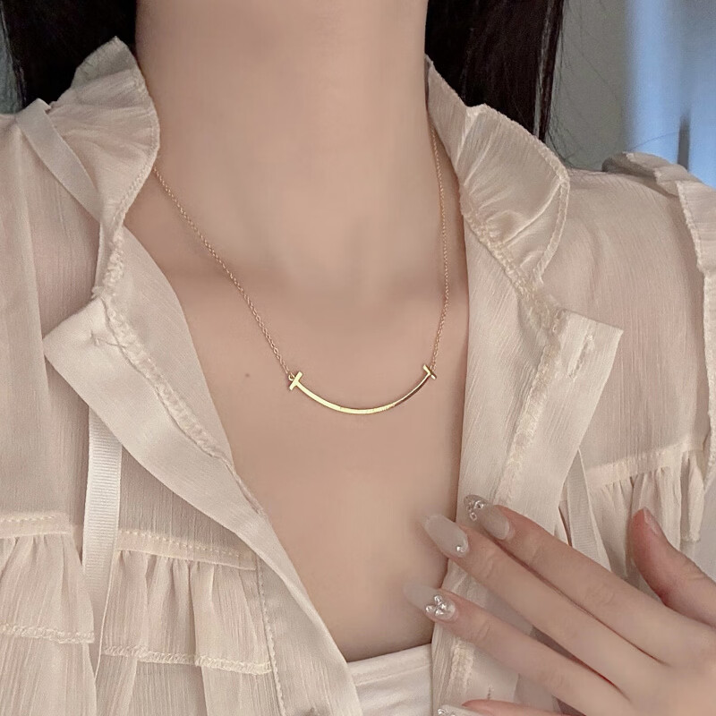 京滔18K玫瑰金微笑项链笑脸女18k感轻奢小众锁骨链女朋友礼物 笑脸项链-玫瑰金-光面(中号4.5)1条