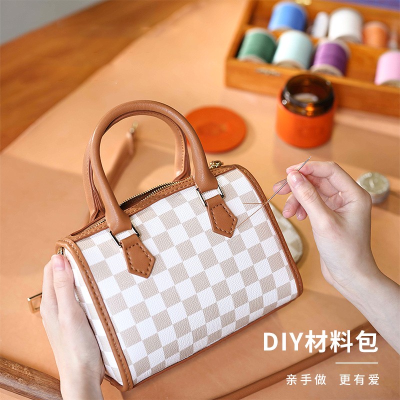 蠢小鱼手工包时尚单肩斜挎包女百搭手提包牛皮波士顿包女枕头包休闲