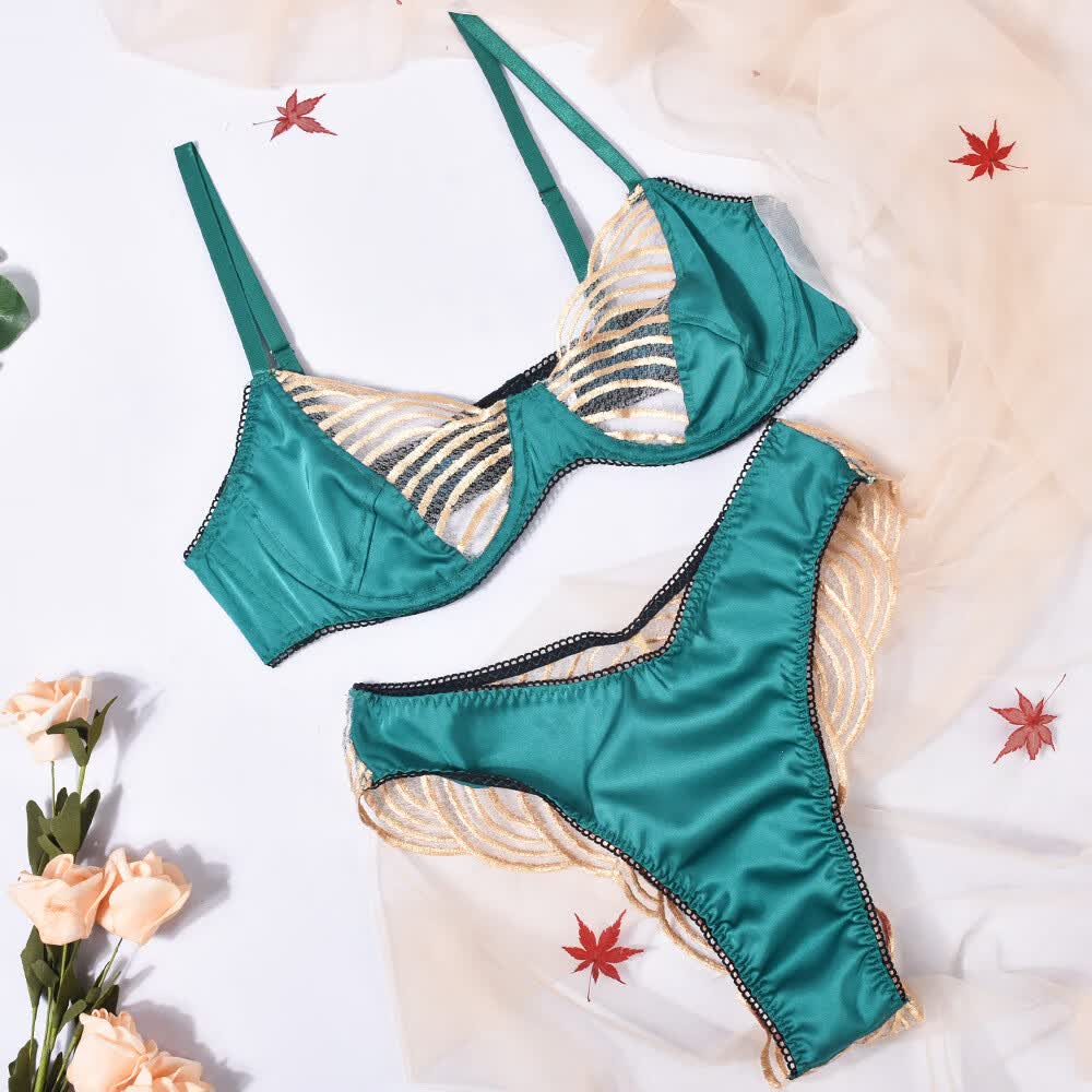 左婷欧美情趣内衣三点式色丁刺绣拼接透视乳睡衣套装 绿色 s