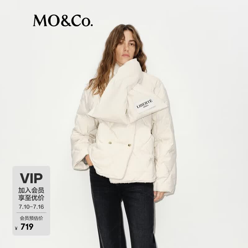 MO&amp;Co.羽绒服90鸭绒附围脖无领四面弹毛绒内里落肩短量感暖核