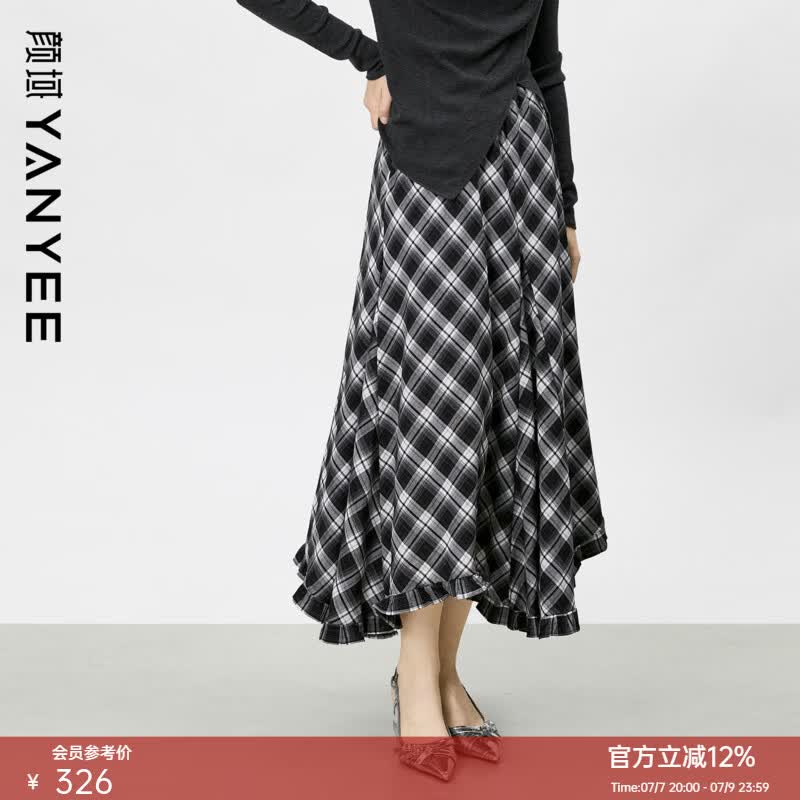 颜域黑白格子半身裙女2026春季新款通勤大摆流行时尚A字显瘦长裙 黑白格 M