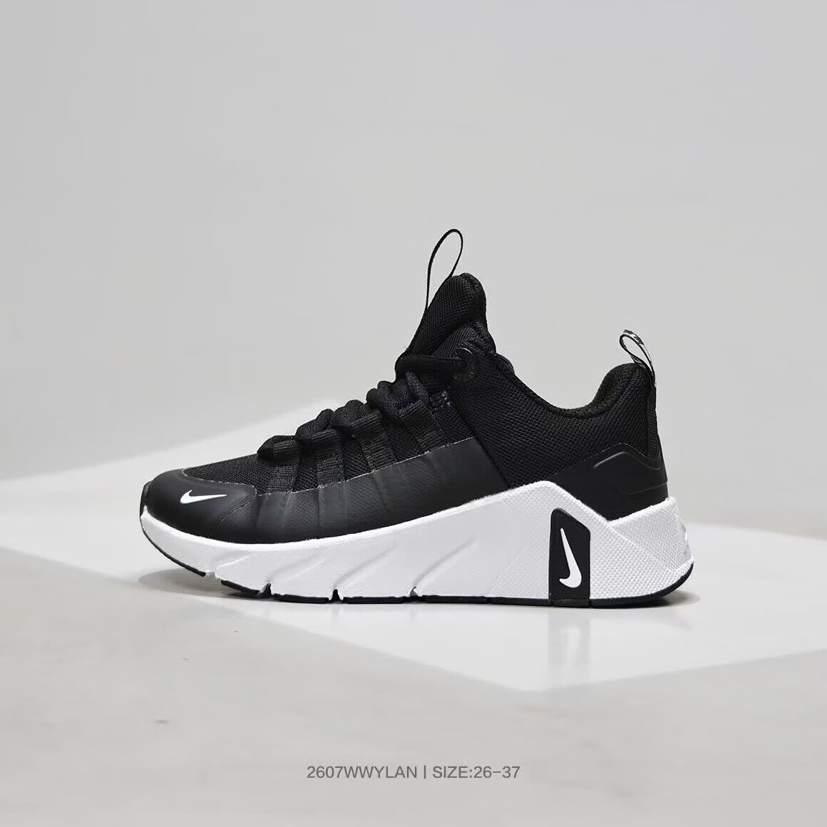 耐克(NIKE)赤足7代男女童鞋透气夏季运动休闲鞋大童跑步鞋 7127-002浅灰 37 适合脚长22.5CM