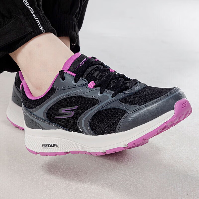 斯凯奇（Skechers）女鞋2025新款夏季白色休闲鞋轻便透气跑步鞋软底网面鞋运动鞋子女 黑色/紫色-BKPR 36.