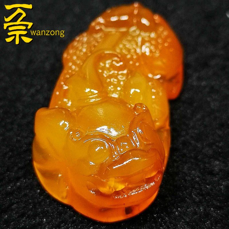 万宗【冰种橙黄色】天然玉髓貔貅黄玛瑙吊坠男女项链饰品礼品