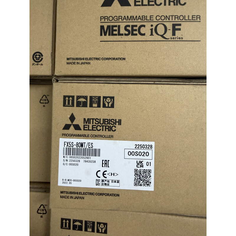 FX5S-80MT/ES FX5S-40MT/ES FX5S-80MT_ES