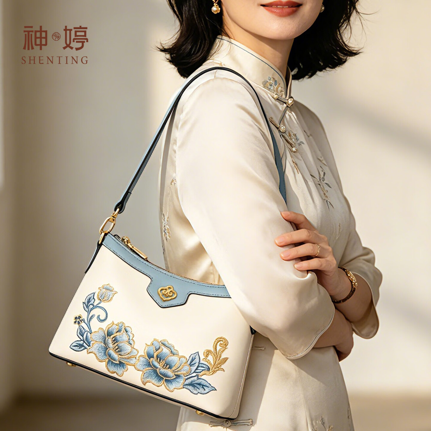 神婷七夕情人节礼物送老婆包包女2026新款刺绣单肩斜挎小包妈妈高级感 雅致白