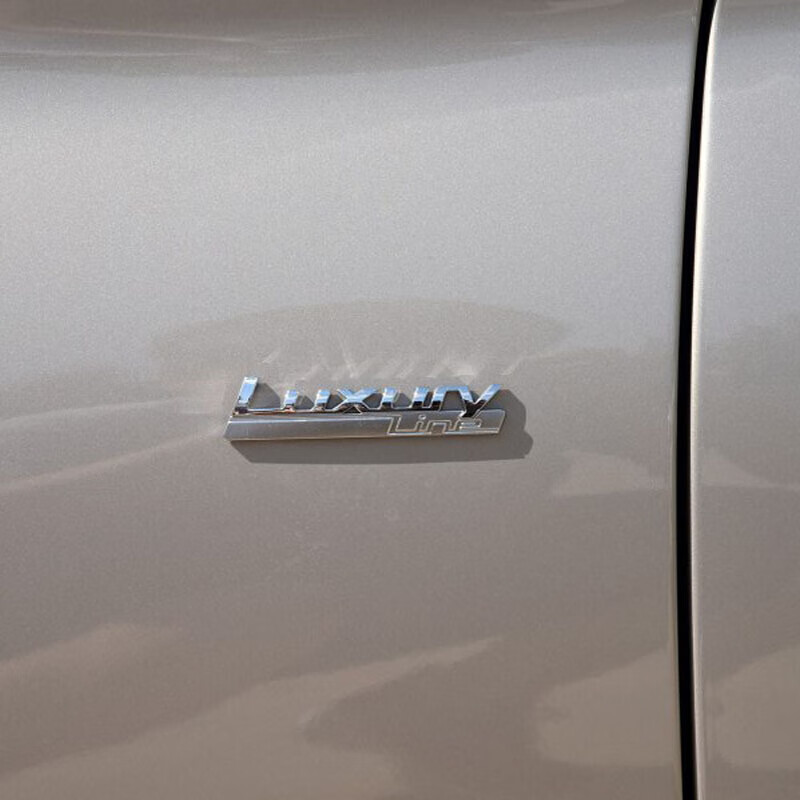 适用于宝马3系5系车标Luxury LineSport叶子板侧标运动豪华版车贴 LUXURY LINE标一对