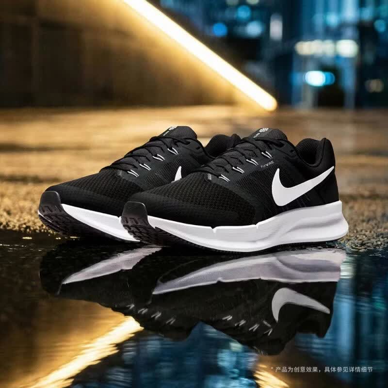 耐克NIKE【滔搏运动】男子NIKE RUN SWIFT 3跑步鞋 DR2695-002 44