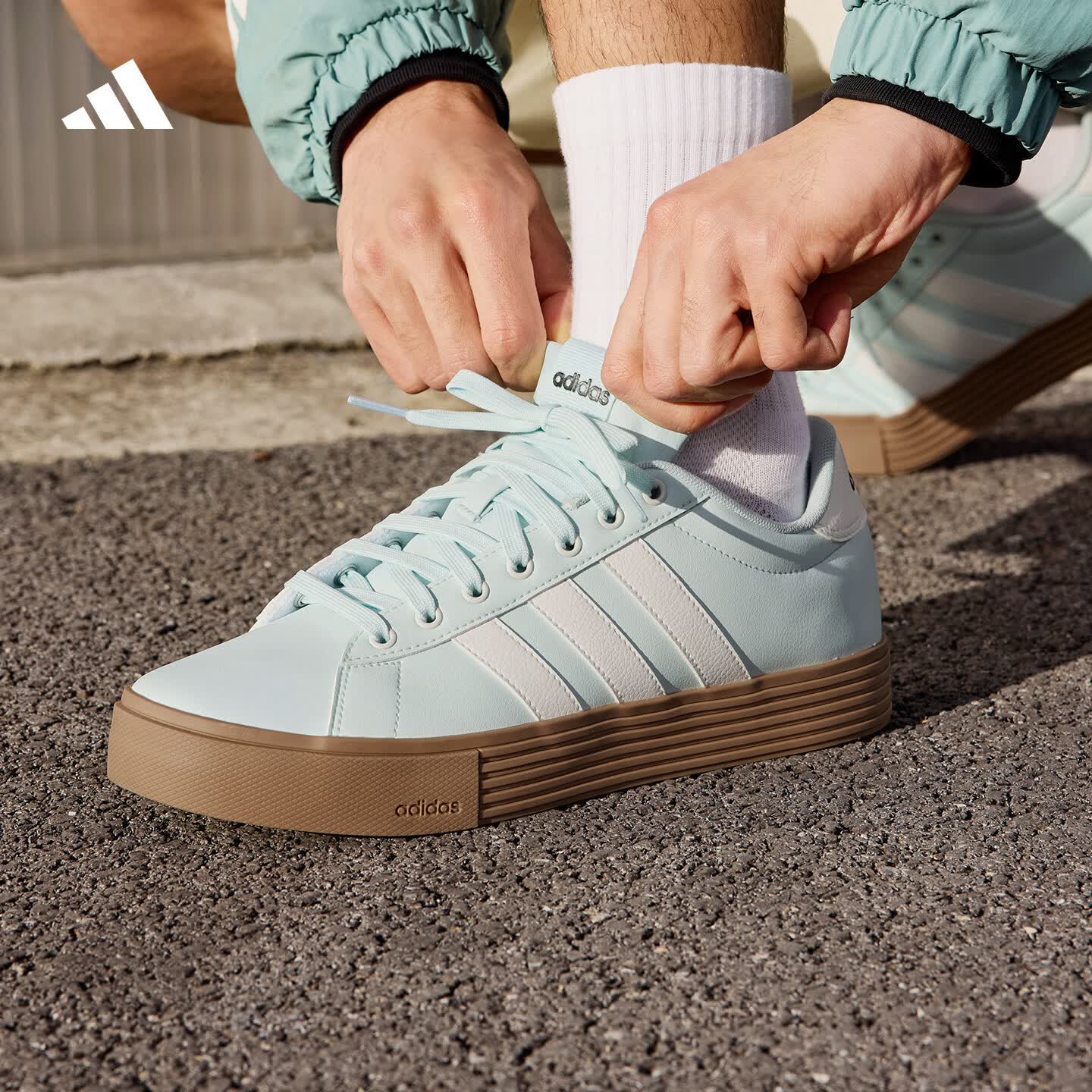 adidas DAILY 4.0舒适百搭复古休闲板鞋男女阿迪达斯轻运动 蓝/亮白/黑色   38  