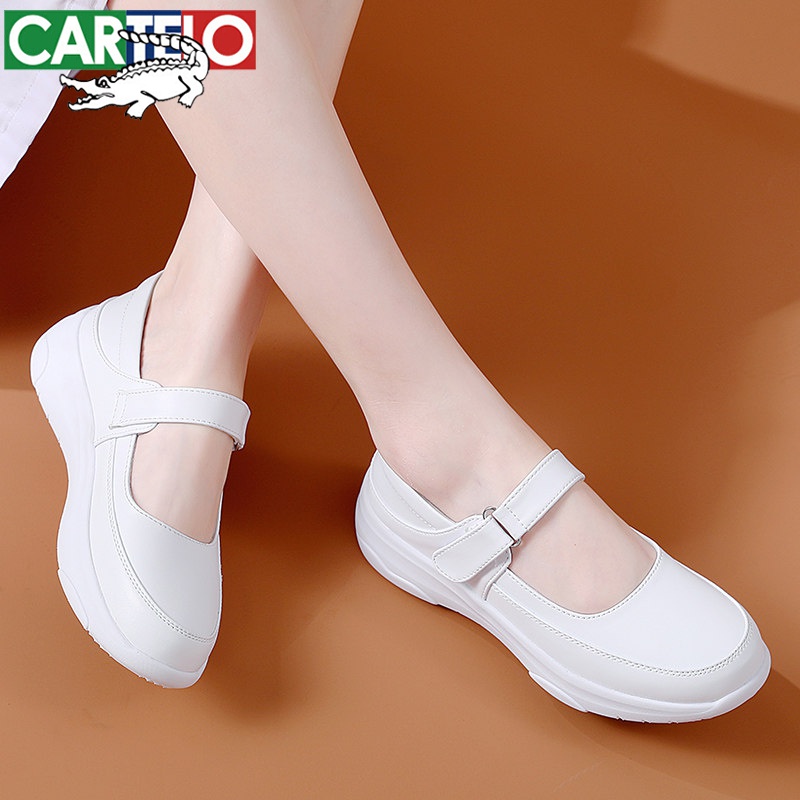 卡帝乐鳄鱼(cartelo)高档护士鞋女软底真皮透气防臭防滑不累脚医护