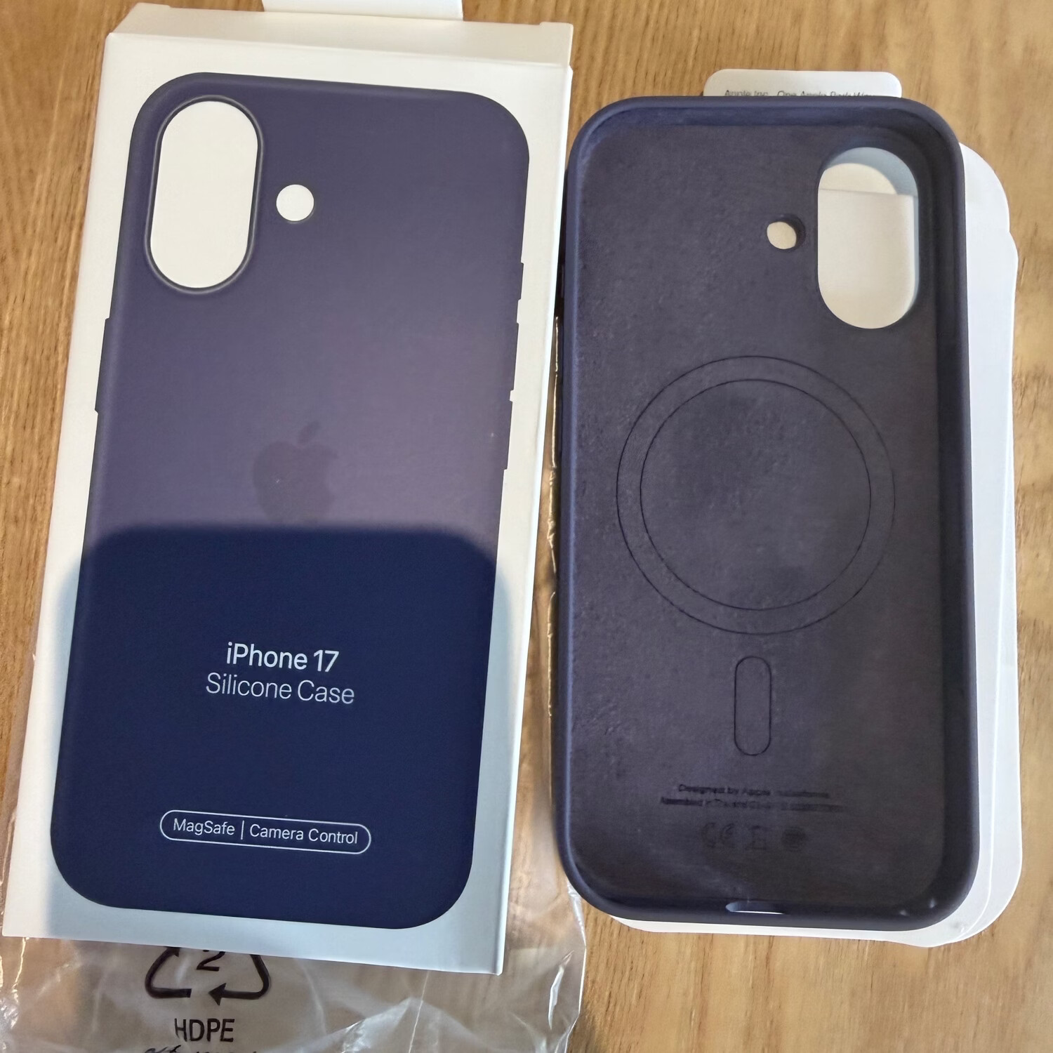 iPhone 17磁吸动画液态硅胶保护壳 雾紫 17