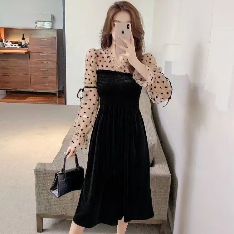 金丝绒网纱收腰显瘦v领连衣裙秋季2022设计感韩版百搭舒 黑色009款式