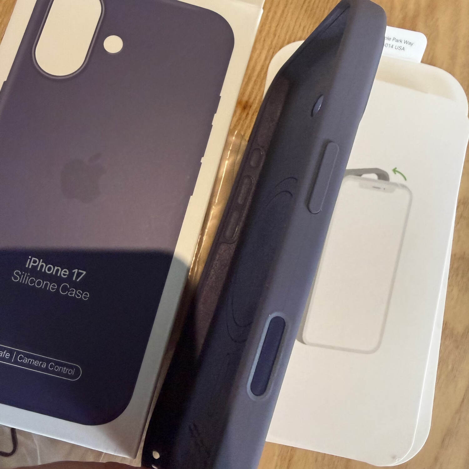 iPhone 17磁吸动画液态硅胶保护壳 雾紫 17