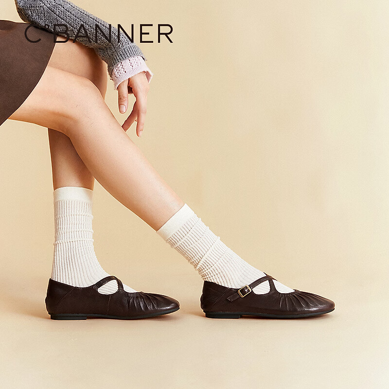 千百度（C.BANNER） 艺术褶皱羊皮玛丽珍女2026秋季新款薄底小香风单鞋 咖啡色 40 (250mm)