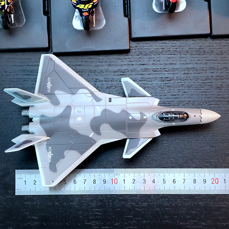 1:100歼20苏35飞机模型合金隐形战斗机成品驾驶舱门可开关配支架仓