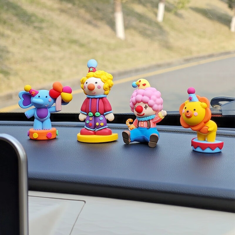 迪彦车载摆件创意小丑中控台车窗摆件卡通车载装饰品可爱公仔汽车用品
