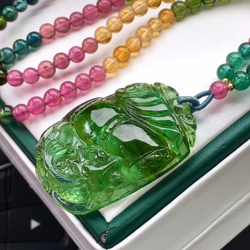 俊辰珠宝 收藏级精品玻璃体绿碧玺吊坠女 雕刻绿碧玺年年有余吊坠女 一物一图碧玺彩虹项链