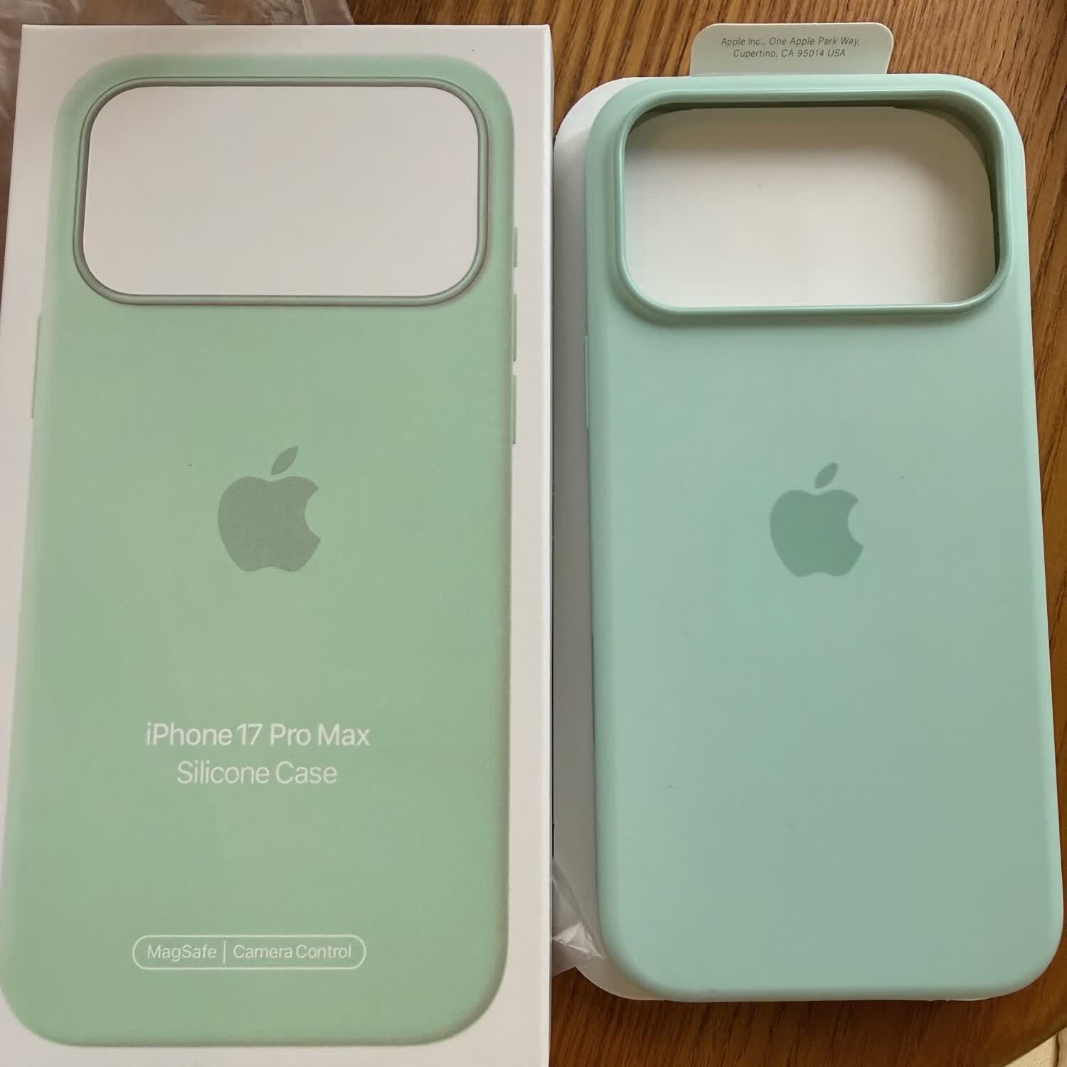 iPhone 17 Pro Max液态硅胶保护壳(现货速发) 碧蓝色 17proMax