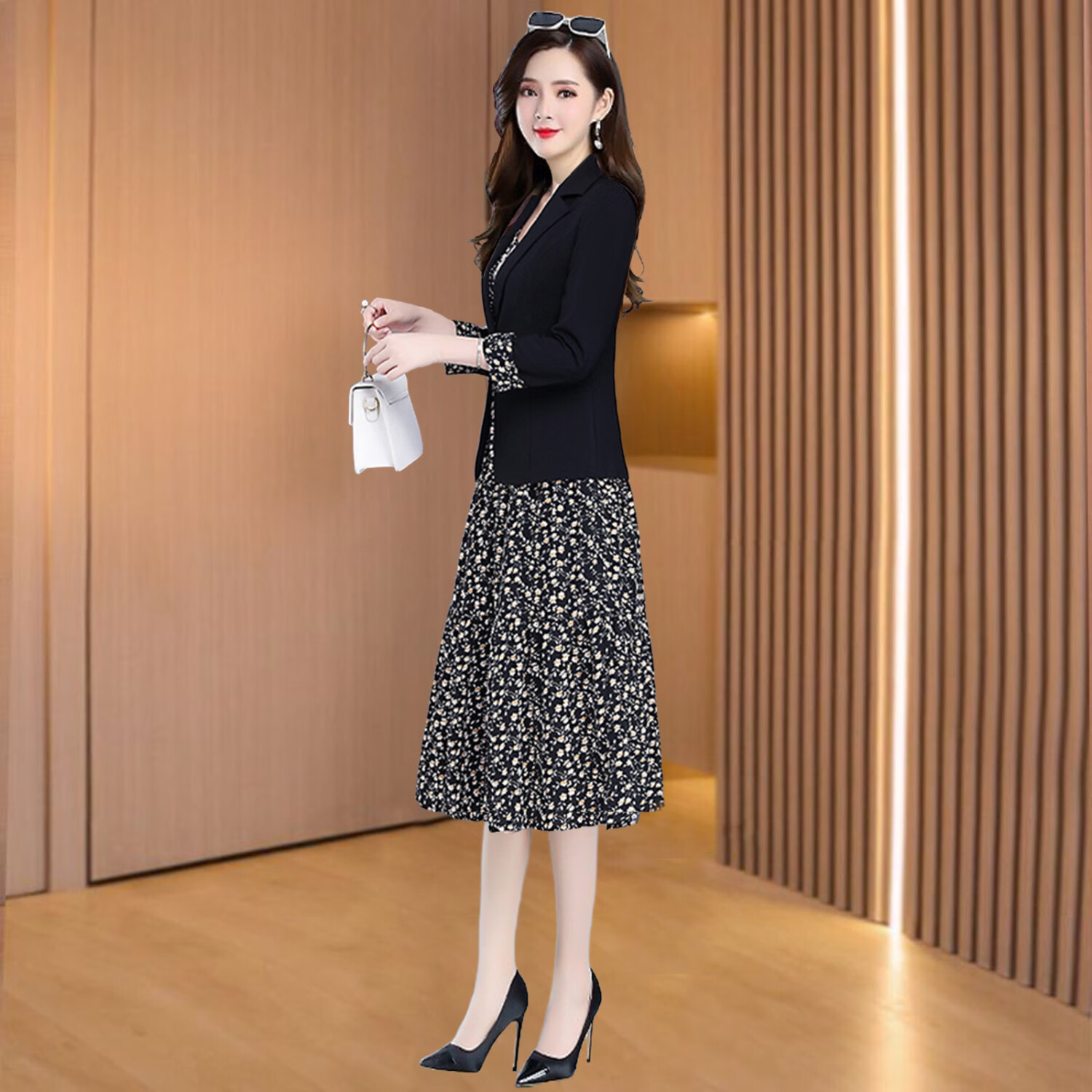 香影芬长袖连衣裙女春秋2026新款流行爆款十三行高端品牌两件套装高级感 杏色5194 XL (建议111-120斤)